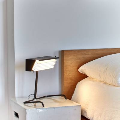 Lampe de bureau BINY / H. 32,5 cm / Noir et Blanc