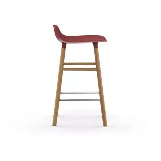 Tabouret FORM / Rouge / 2 dimensions / Piétement chêne / Normann Copenhagen