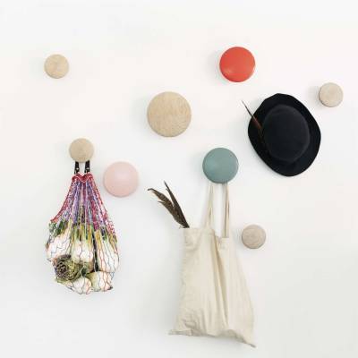 Patère THE DOTS XS Muuto / Ø 6,5 cm / Bois Naturel / Muuto