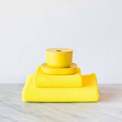 Boite de rangement pour salle de bain BANO / 30 cl / ø 9,5 x 6 cm / Jaune Lemon / Ekobo