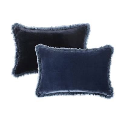 Coussin SERAPHINE EDIMBOURG / 40 x 60 cm / Soie / Bleu / Le Monde Sauvage