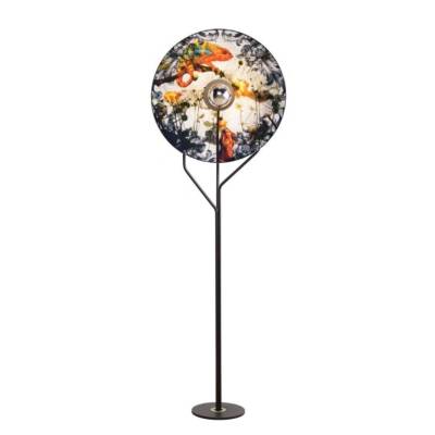 Lampadaire DAME DE PIQUE LEON / H. 1,70 m / Tissu / Noir Blanc Orange / Un autre Regard