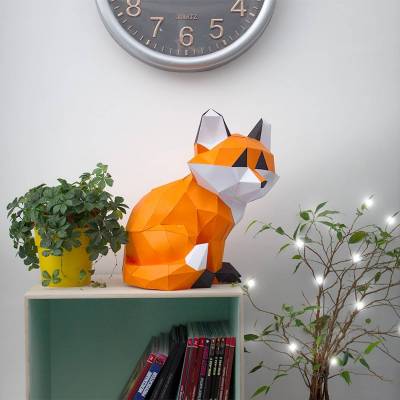 Renard décoratif assis en 3D / Papier recyclé / Orange, Blanc et Noir / Agent Paper