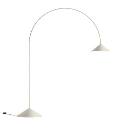 Lampadaire d'extérieur courbé en métal OUT /  H. 242 cm / Blanc chaud / Vibia