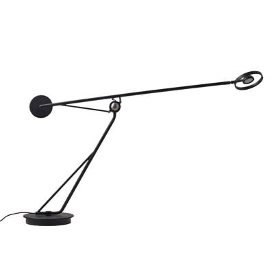 Lampe de table AARO / H. 38 cm / Métal / Noir / DCW