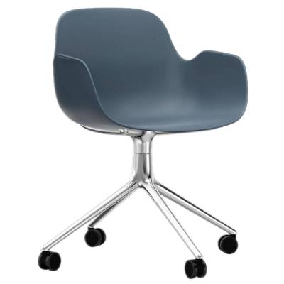 Fauteuil pivotant FORM / Bleu / 4 roues / Piétement alu / Normann Copenhagen