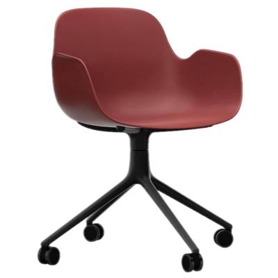 Fauteuil pivotant FORM / Rouge / 4 roues / Piétement noir / Normann Copenhagen