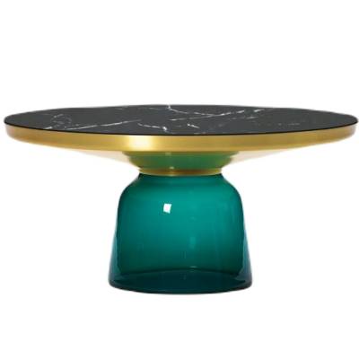 Table basse BELL / Ø 75 x H. 36 cm / Verre / Plateau marbre noir / Laiton et Vert Émeraude / ClassiCon