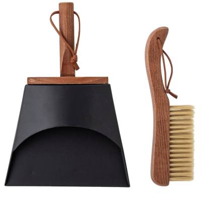 Pelle et brosse de nettoyage / Bois - Fer / Noir - Marron / Bloomingville