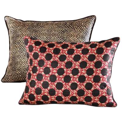 Coussin rectangulaire JAPONAIS ARUKI / 30 x 40 cm / Soie / Rouge - Noir - Marron / Le Monde Sauvage