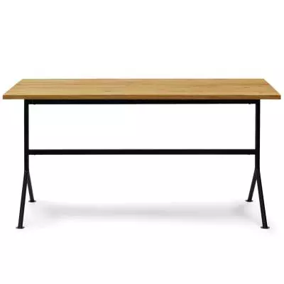 Table de bureau KIP / Piétement métal noir / Plateau en bois de chêne / Normann Copenhagen