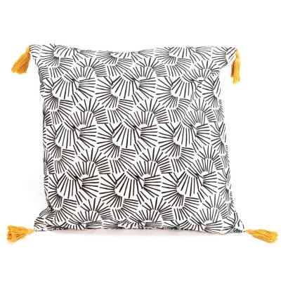 Coussin carre AVA / 40 x 40 cm / Blanc - Noir / Pompon Jaune / Coton / Hoose