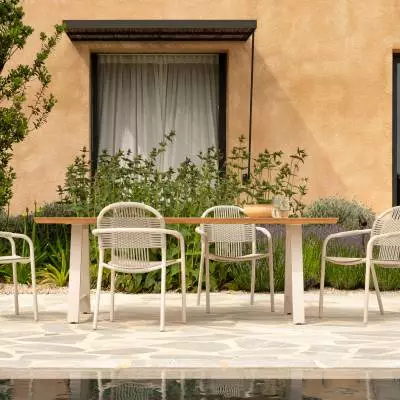 Table outdoor MATTEO / 2 dimensions / Teak / Pied blanc / VINCENT SHEPPARD