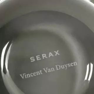 Bougie ANVERS / Parfum boisé / Verre gris fumé / SERAX / Designer Vincent Van Duysen